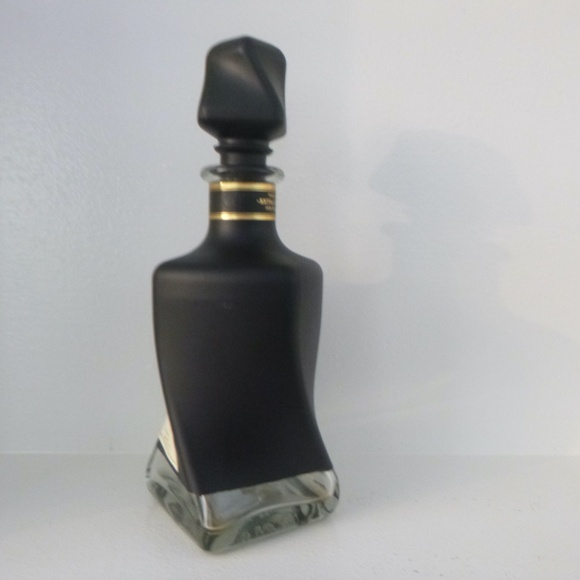 TWISTED GLASS BLACK TEQUILA BOTTLE EMPTY ADDICTIVO - Picture 14 of 16